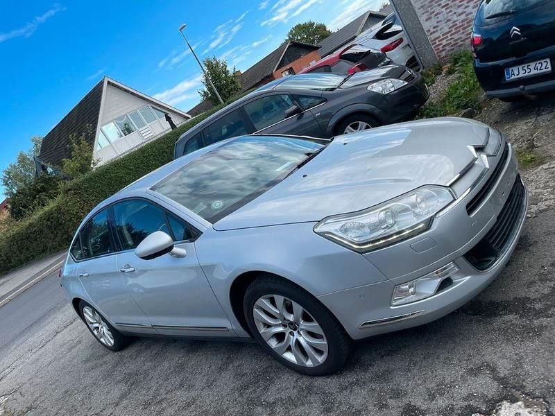 Grau Gebraucht 2011 Citroën C5 Limousine | 3.900 € (Guter Preis) - Bild 1/4