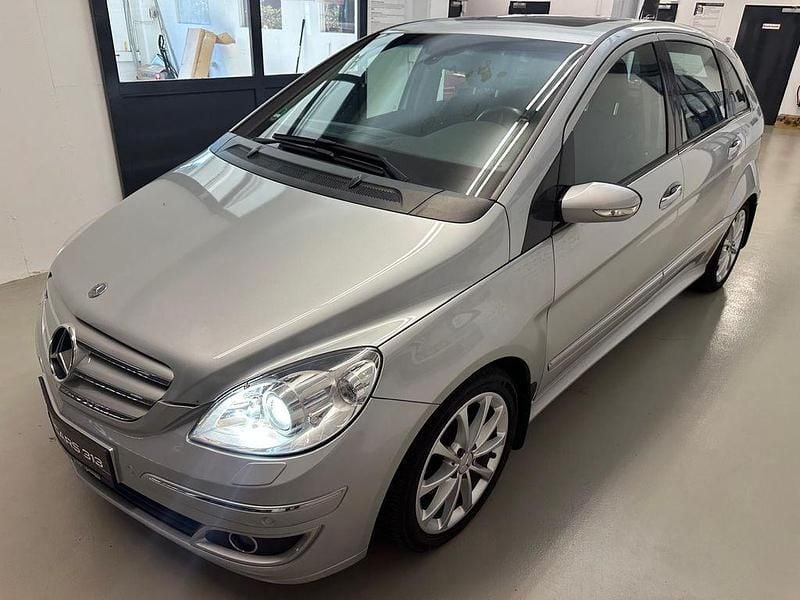 Gebraucht Mercedes B200 140 PS (102 kW) 2005 Silber Van / Kleinbus