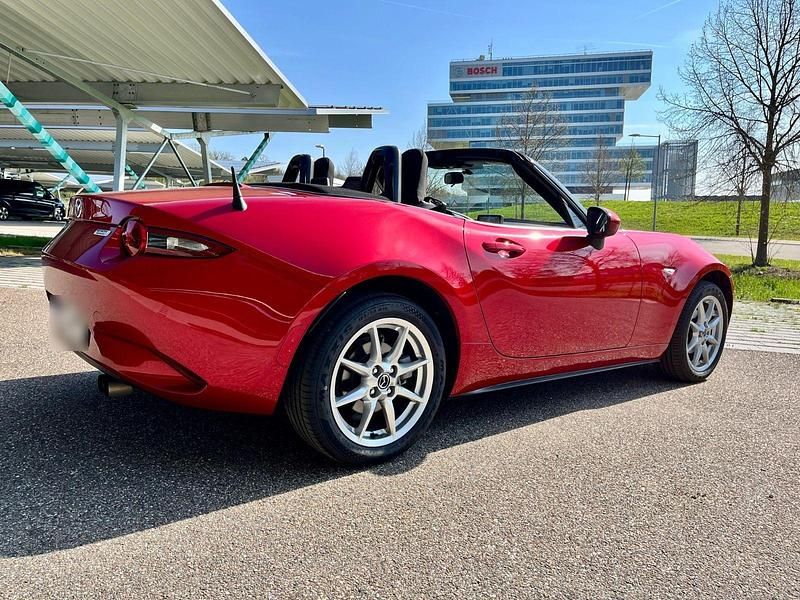 Usata Mazda MX5 131 CV (96 kW) 2016 Rosso Cabrio