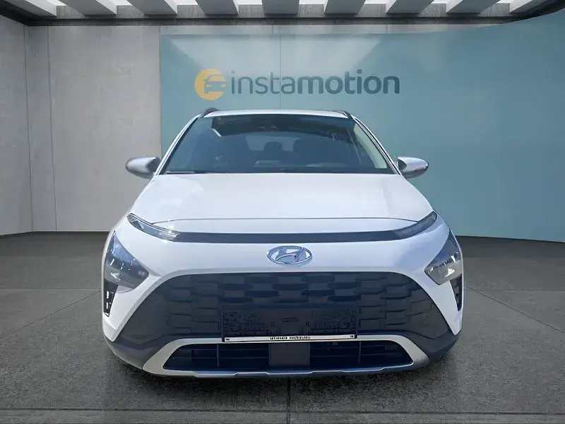 Gebraucht Hyundai Bayon Intro Edition 101 PS (74 kW) 2022 Weiß SUV