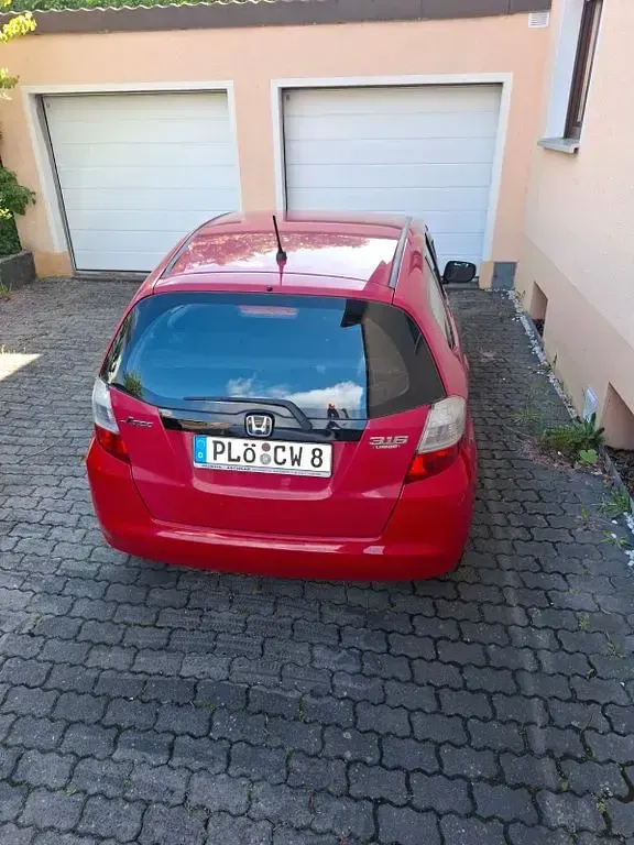 Gebraucht Honda Jazz S 90 PS (66 kW) 2011 Rot Kleinwagen
