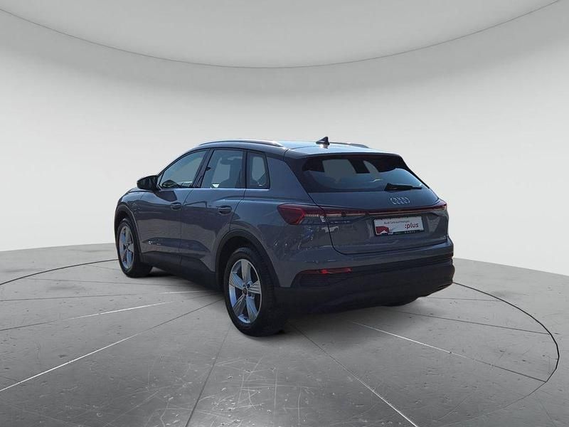 Gebraucht Audi Q4 e-tron Ambiente 150 kW (204 PS) 2023 Kieselgrau SUV