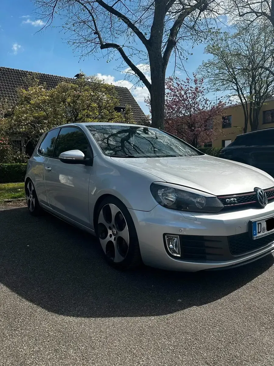 Używany VW Golf GTI 211 KM (155 kW) 2010 Srebrny Coupe