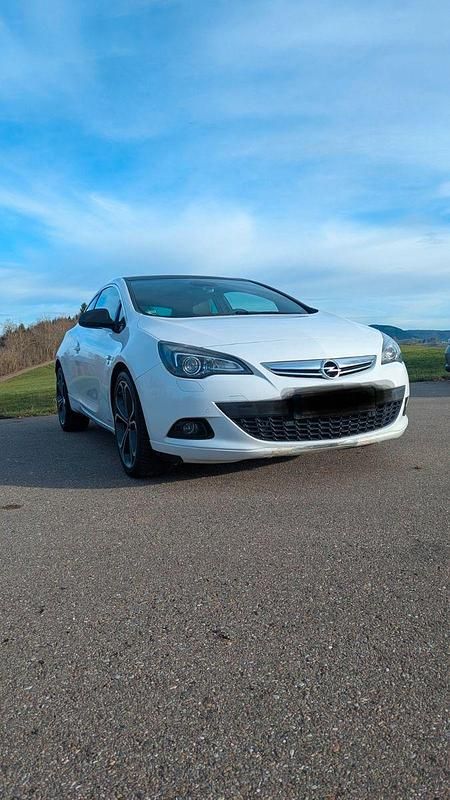 Gebraucht Opel Astra GTC Innovation 165 PS (121 kW) 2013 Weiß Coupé