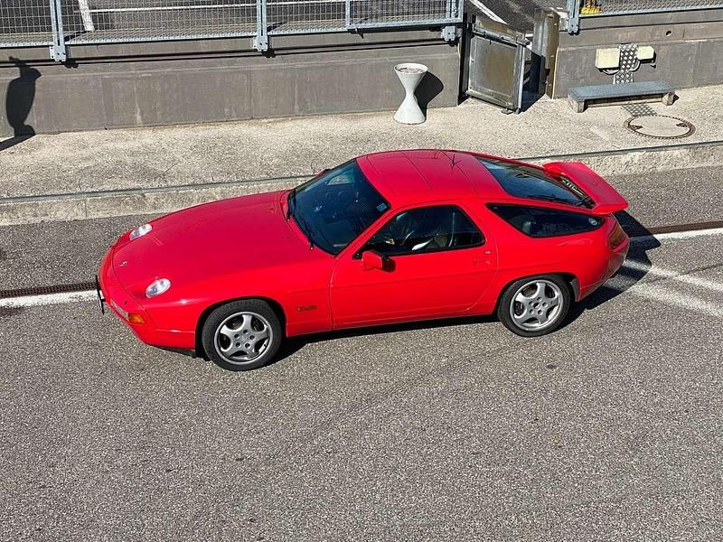 Gebraucht Porsche 928 330 PS (242 kW) 1989 Rot Coupé