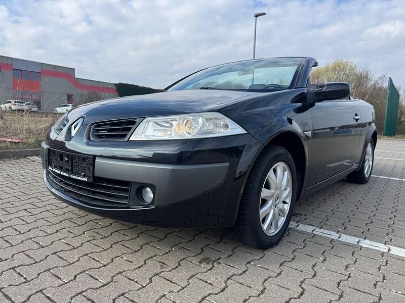 Gebraucht Renault Mégane Cabriolet Dynamique 111 PS (81 kW) 2008 Schwarz Cabrio