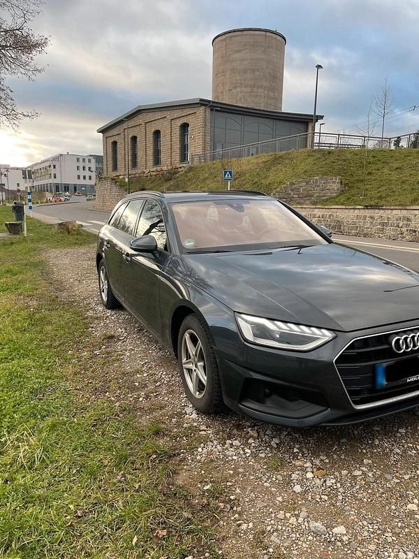 Gebraucht Audi A4 S-Line 163 PS (119 kW) 2020 Grau Kombi