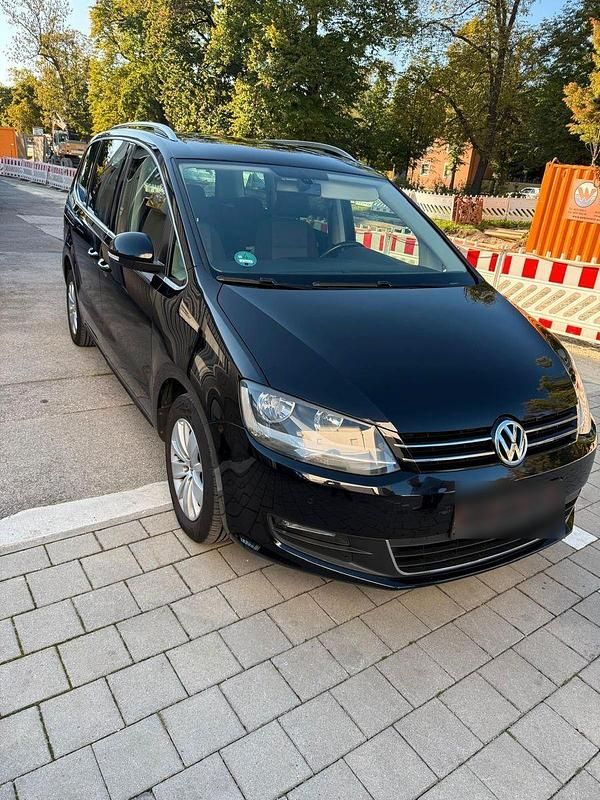 Gebraucht VW Sharan Highline 140 PS (102 kW) 2012 Schwarz Van / Kleinbus