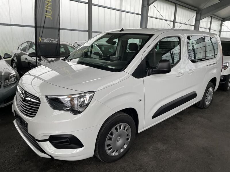 Weiss Gebraucht 2022 Opel Combo Life XL S Van / Kleinbus | 34.970 € - Bild 1/4