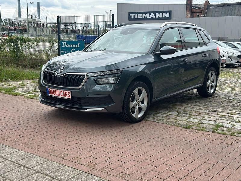 Grau Gebraucht 2020 Skoda Kamiq Ambition SUV | 13.996 € (Guter Preis) - Bild 1/4