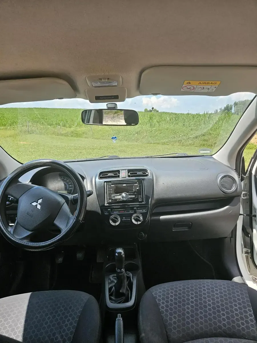 Gebraucht Mitsubishi Space Star 71 PS (52 kW) 2014 Weiß Van / Kleinbus