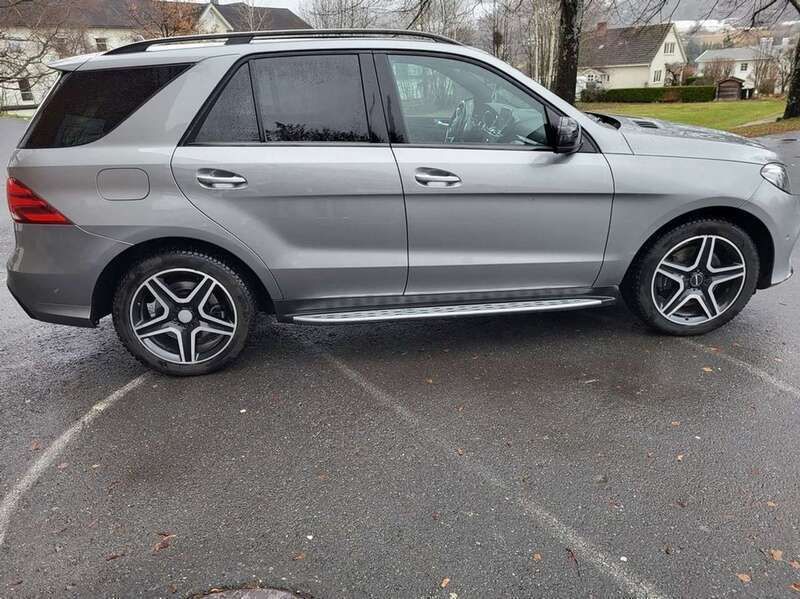 Grau Gebraucht 2016 Mercedes GLE500 AMG line SUV | 25.200 € (Superpreis) - Bild 1/4