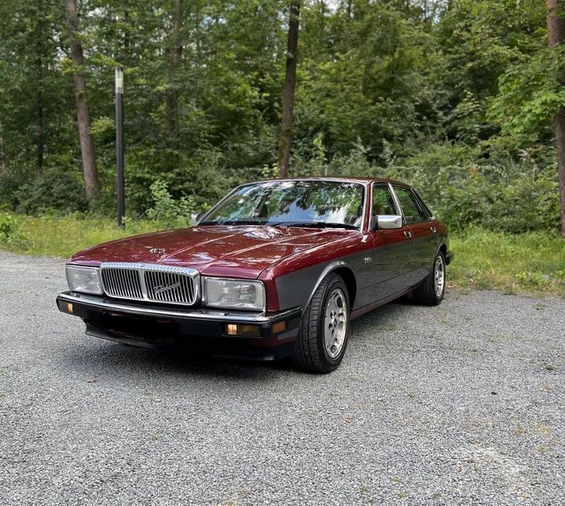 Gebraucht Jaguar XJ40 197 PS (144 kW) 1988 Rot Limousine