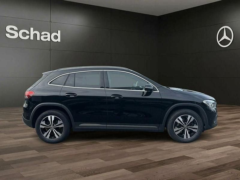 Gebraucht Mercedes GLA220 190 PS (139 kW) 2022 Unilack nachtschwarz SUV