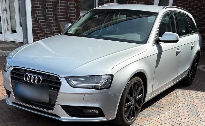 Gebraucht Audi A4 Comfort 141 PS (103 kW) 2013 Silber Kombi