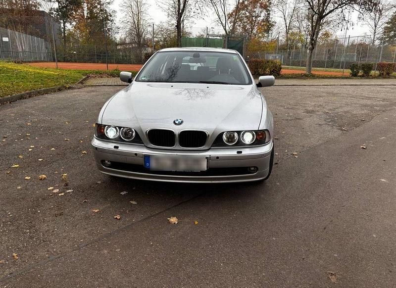 Silber Gebraucht 2001 BMW 525 Kombi | 2.000 € (Guter Preis) - Bild 1/4