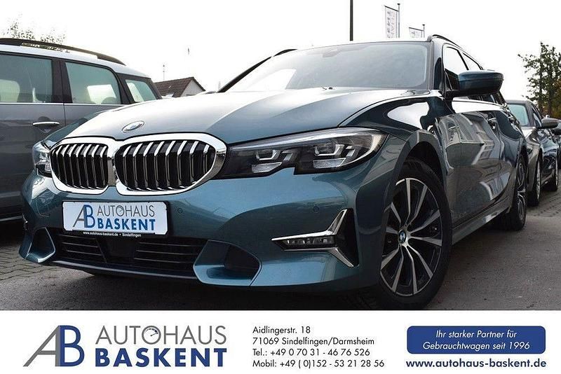 Blau Gebraucht 2021 BMW 320 Luxury Line Kombi | 26.450 € (Fairer Preis) - Bild 1/4
