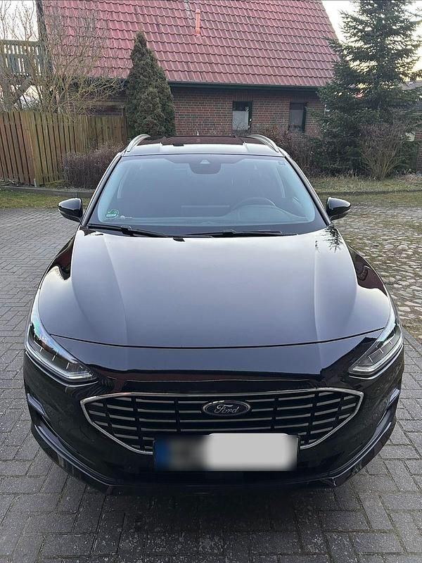 Gebraucht Ford Focus Style 125 PS (91 kW) 2022 Schwarz Kombi