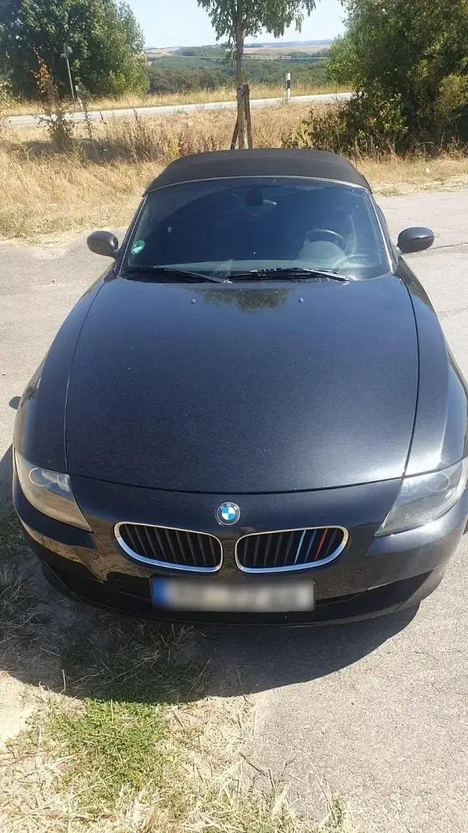 Gebraucht BMW Z4 Sport Line 150 PS (110 kW) 2006 Schwarz Cabrio