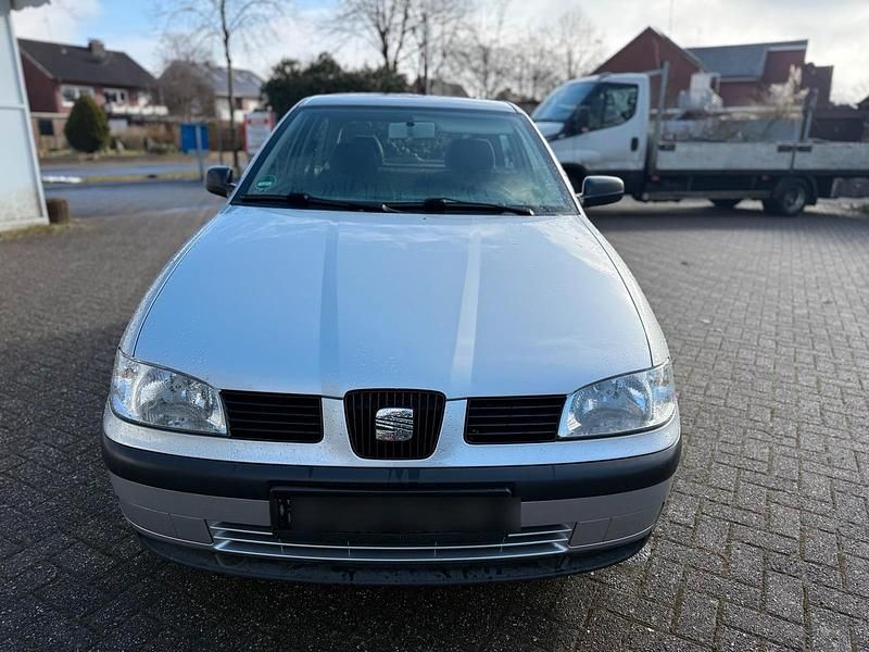 Gebraucht Seat Ibiza 75 PS (55 kW) 2001 Silber Kleinwagen