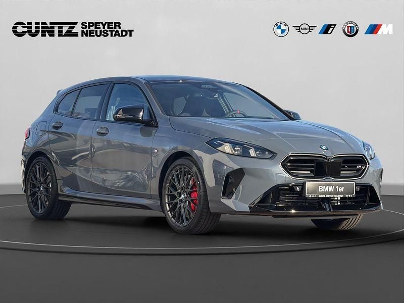 Neu BMW M135 Performance 300 PS (220 kW) 2025 Grau Kleinwagen