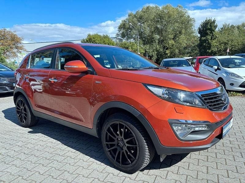 Gebraucht Kia Sportage Vision 136 PS (100 kW) 2010 Orange SUV