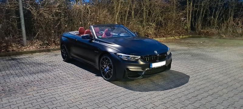 Schwarz Gebraucht 2019 BMW M4 Cabriolet Performance Cabrio | 64.590 € (Teuer) - Bild 1/4