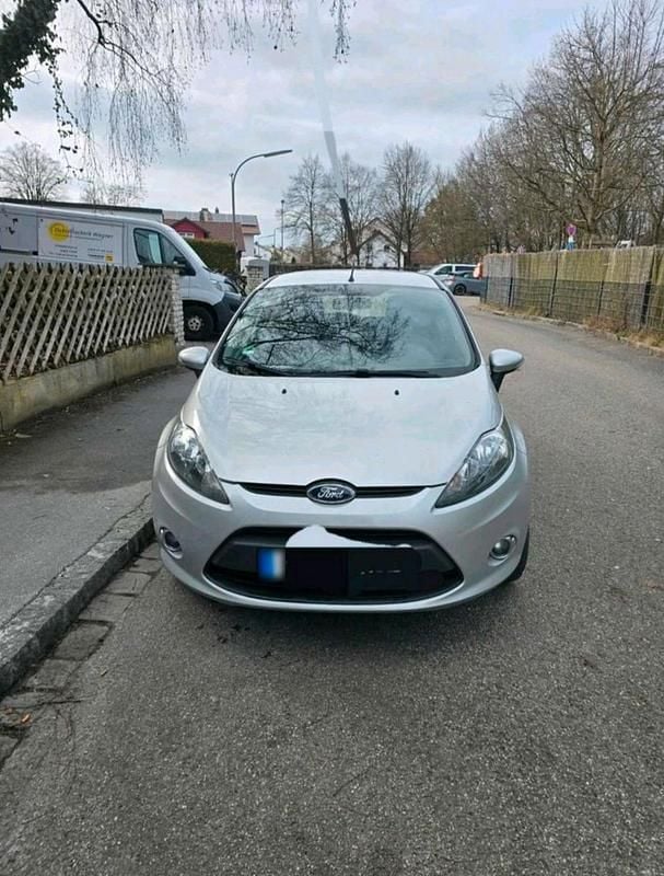 Gebraucht Ford Fiesta 2012 Grau Kleinwagen