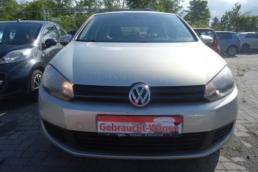 Gebraucht VW Golf VI Trendline 86 PS (63 kW) 2011 Gold Kleinwagen