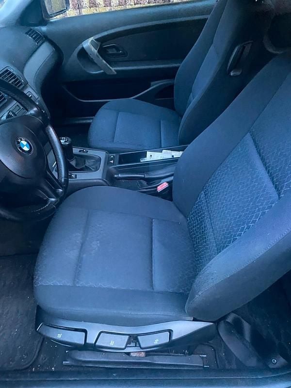 Gebraucht BMW 316 116 PS (85 kW) 2001 Blau Coupé