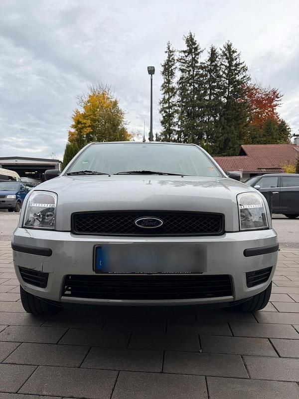 Silber Gebraucht 2004 Ford Fusion Kleinwagen | 1.395 € (Guter Preis) - Bild 1/4