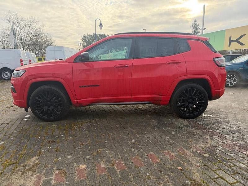 Gebraucht Jeep Compass 131 PS (96 kW) 2023 Rot SUV
