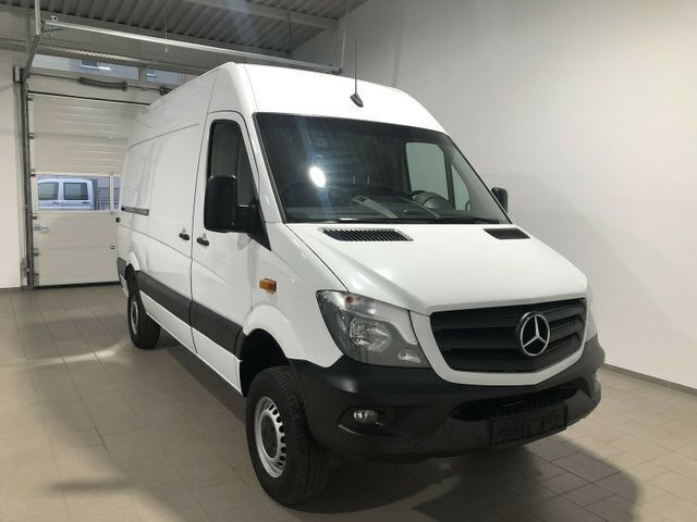 Gebraucht Mercedes Sprinter 163 PS (119 kW) 2017 Weiß Van