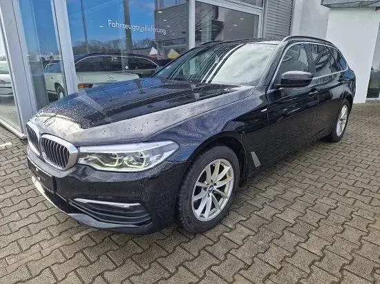 Gebraucht BMW 520 Sport Line 190 PS (139 kW) 2020 Schwarz Kombi