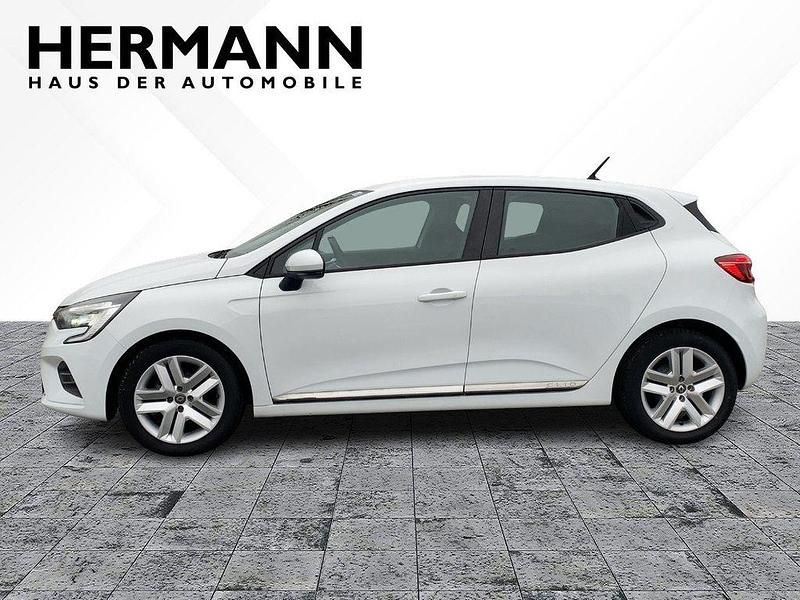 Gebraucht Renault Clio V SE 67 PS (49 kW) 2021 Arktis weiß (weiß) Limousine