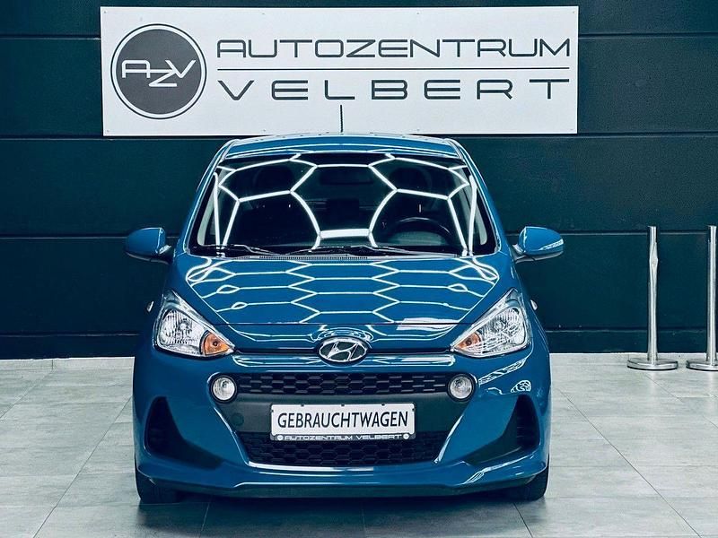 Gebraucht Hyundai i10 Trend 67 PS (49 kW) 2017 Blau Kleinwagen