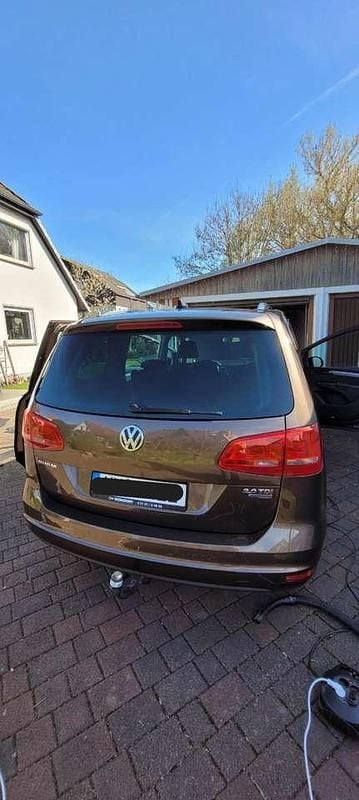 Gebraucht VW Sharan Style 170 PS (125 kW) 2012 Braun Van / Kleinbus