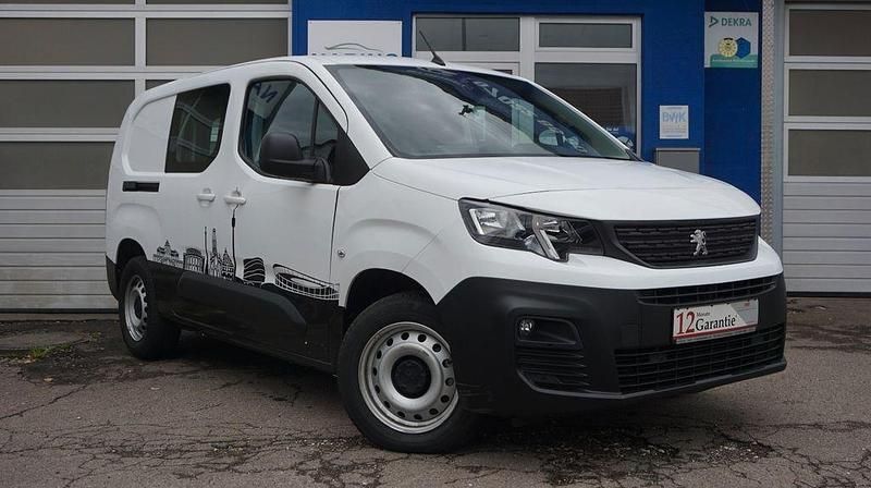 Blanc banquise Gebraucht 2021 Peugeot Partner Van / Kleinbus | 17.990 € (Fairer Preis) - Bild 1/4
