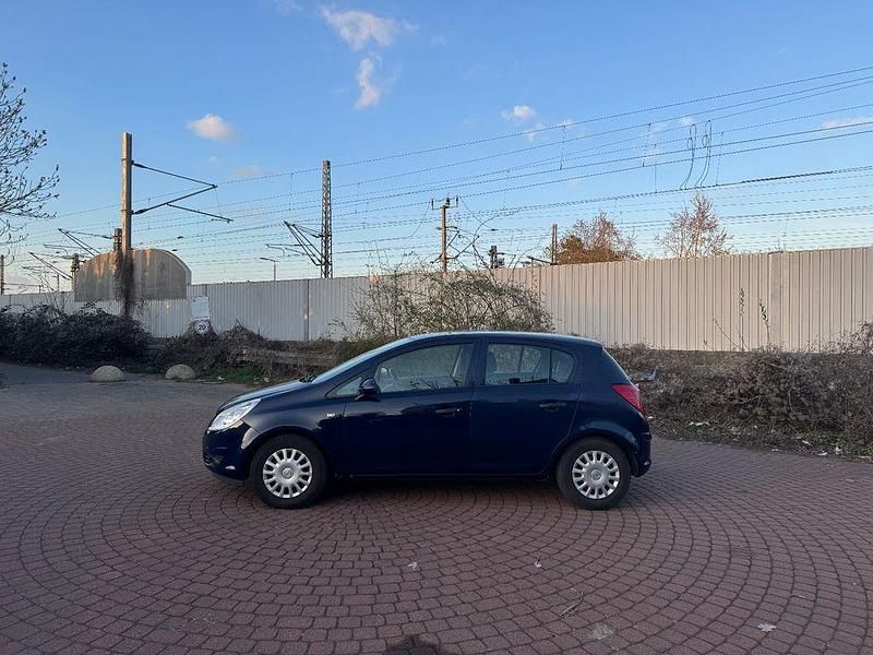 Gebraucht Opel Corsa Selection 80 PS (58 kW) 2009 Kleinwagen