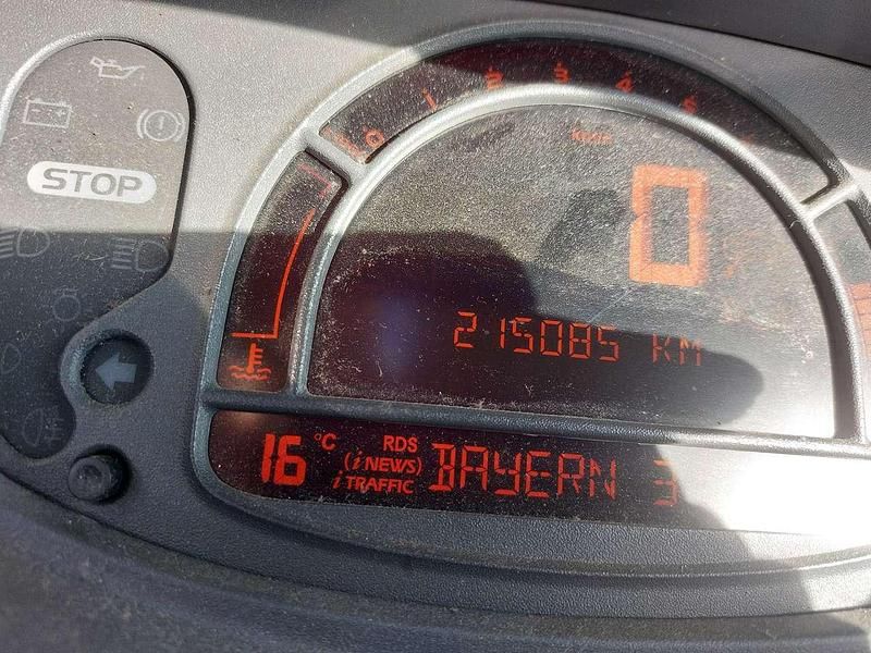 Gebraucht Renault Modus 88 PS (64 kW) 2005 Silber Van / Kleinbus