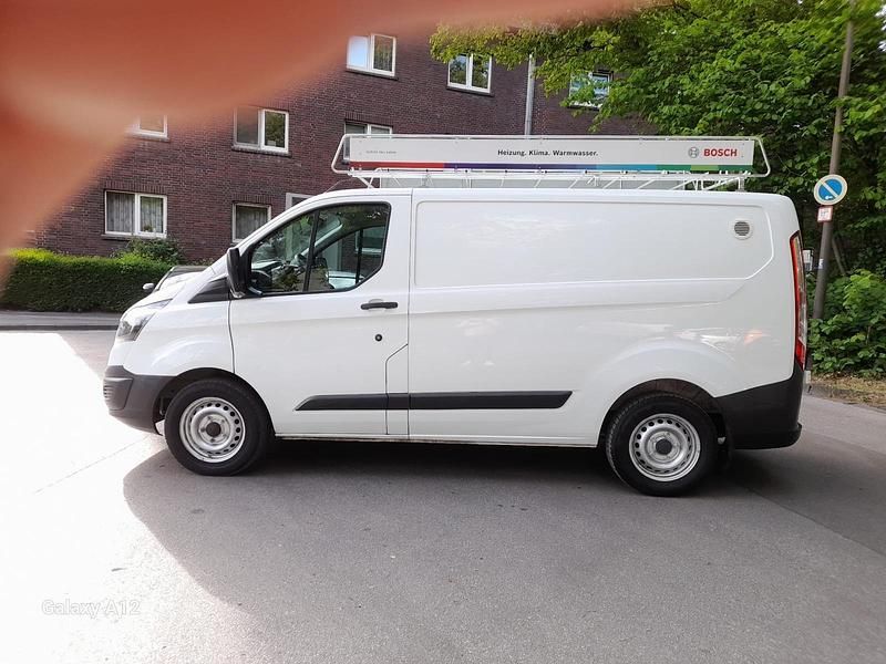 Second-hand Ford Transit Custom 105 CP (77 kW) 2017 Alb Monovolum