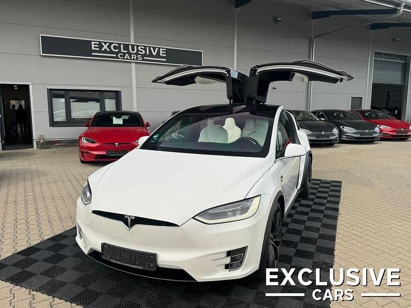Second-hand Tesla Model X 386 kW (525 CP) 2018 Alb SUV