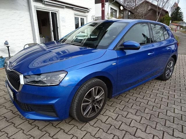 Blau Gebraucht 2022 Skoda Fabia Tour Limousine | 14.200 € (Superpreis) - Bild 1/4