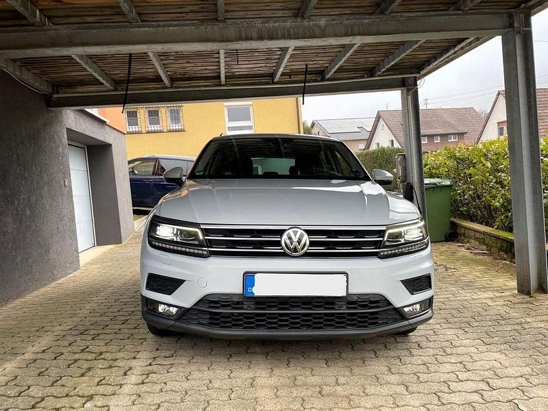 Gebraucht VW Tiguan 150 PS (110 kW) 2018 Grau SUV