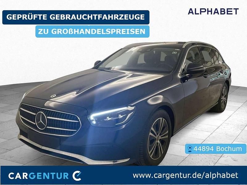 Nautikblau Gebraucht 2022 Mercedes E200 Avantgarde Kombi | 28.095 € (Fairer Preis) - Bild 1/2