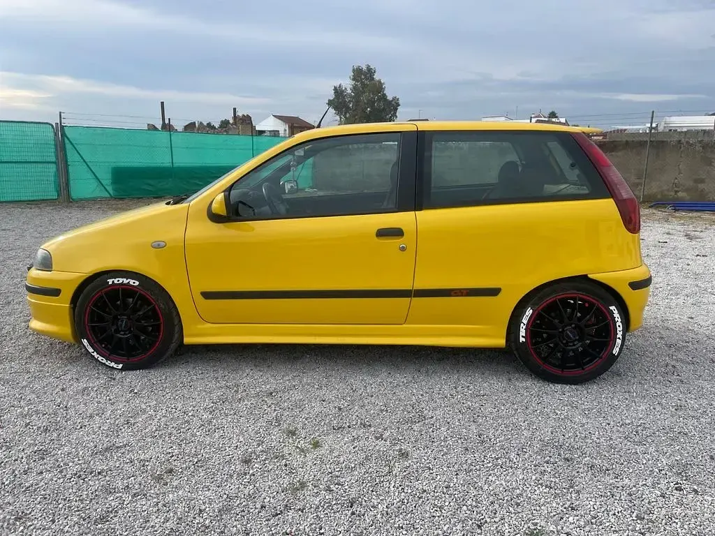Gebraucht Fiat Punto 131 PS (96 kW) 1998 Gelb Limousine