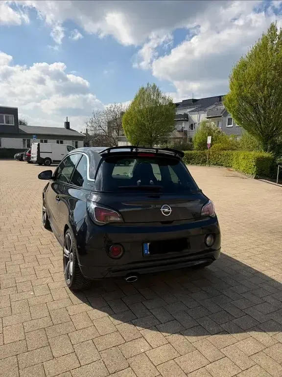 Używany Opel Adam S 150 KM (110 kW) 2015 Czarny Hatchback