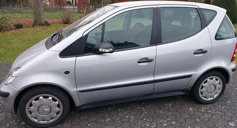Silber Gebraucht 2003 Mercedes A140 Classic Kleinwagen | 900 € (Superpreis) - Bild 1/4