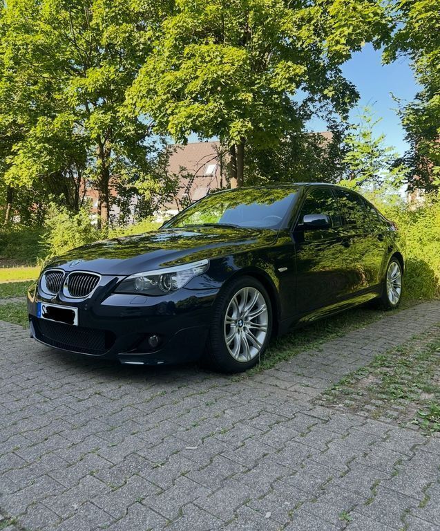 Schwarz Gebraucht 2007 BMW 525 M Sport Limousine | 12.300 € - Bild 1/4