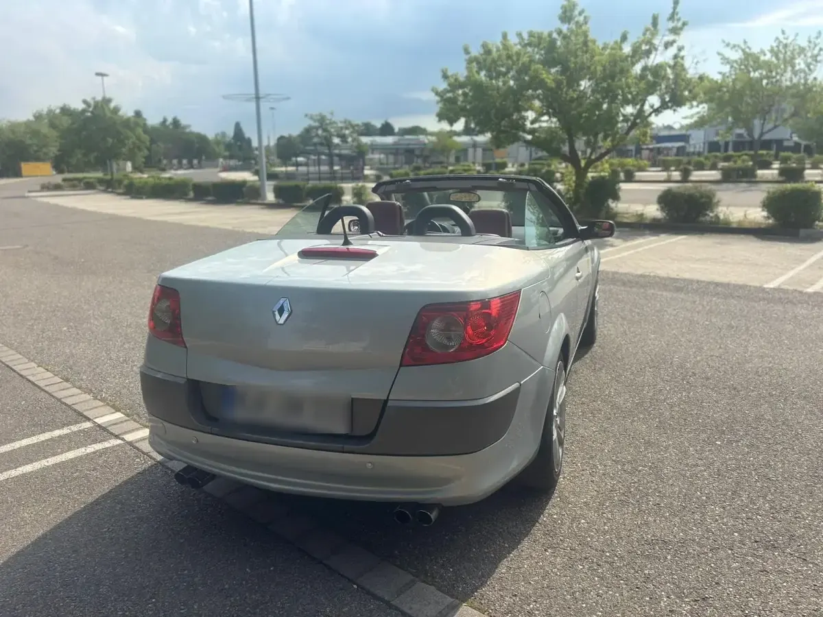 Gebraucht Renault Mégane Cabriolet 150 PS (110 kW) 2004 Grau Cabrio